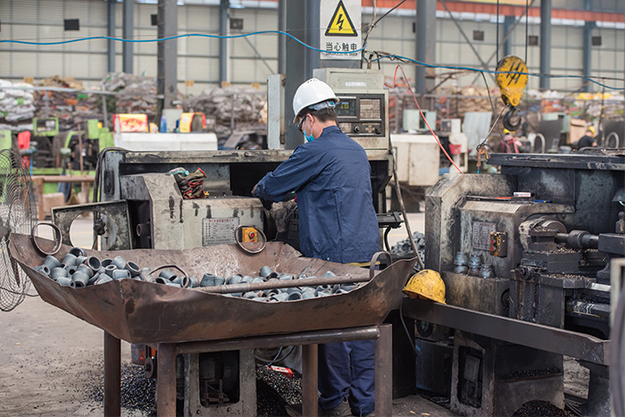 泰兴网架锥头车间